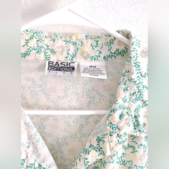 FLAW Thin Vintage Fabric Cute Floral Camp Shirt Basic Editions Plus Size 18W - Picture 4 of 6